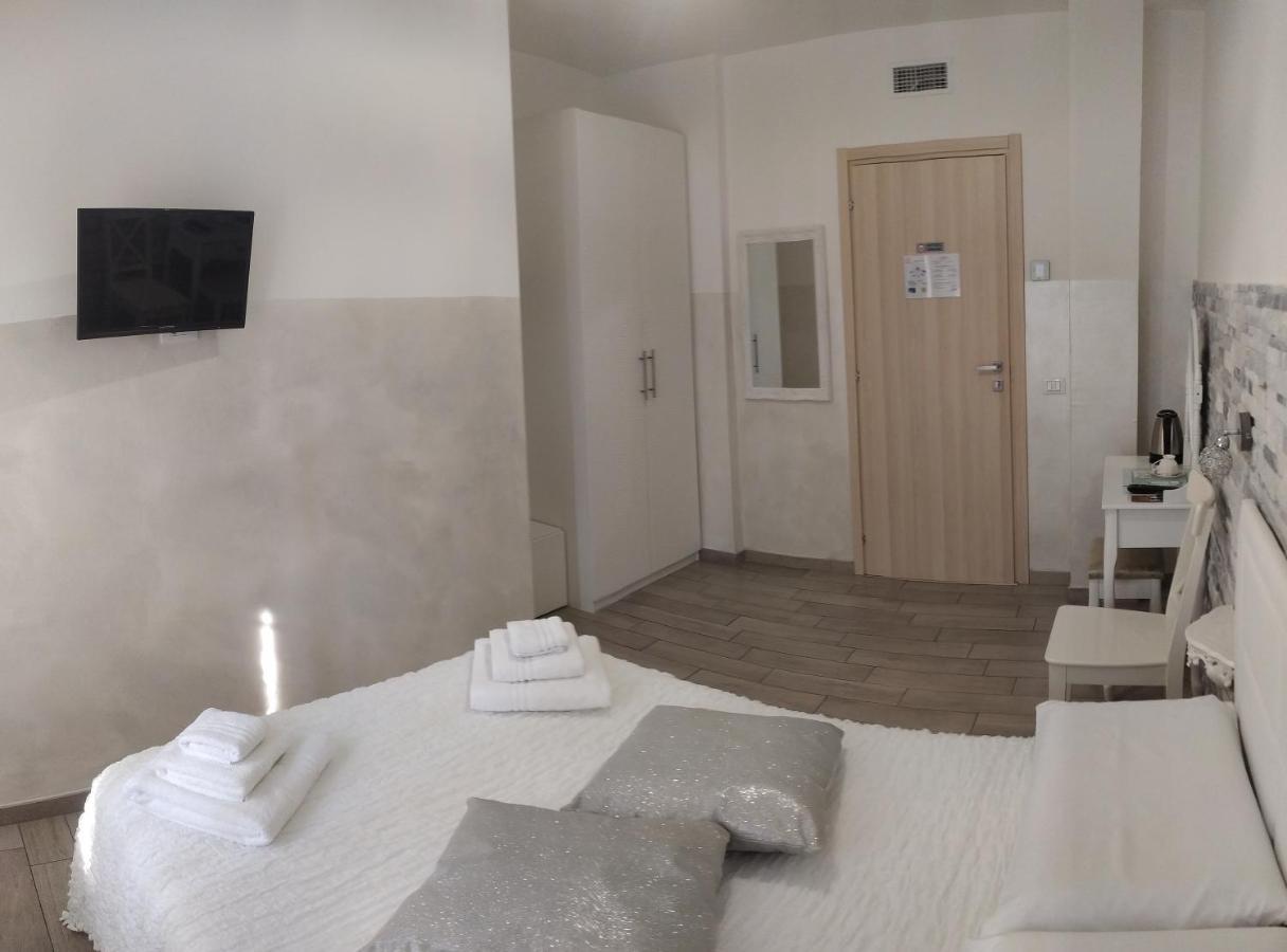 Domus Florio - Humanitas Rozzano Panzió Pieve Emanuele Kültér fotó